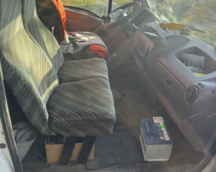 Белый Рено Мастер, объемом двигателя 2.8 л и пробегом 300 тыс. км за 5200 $, фото 4 на Automoto.ua