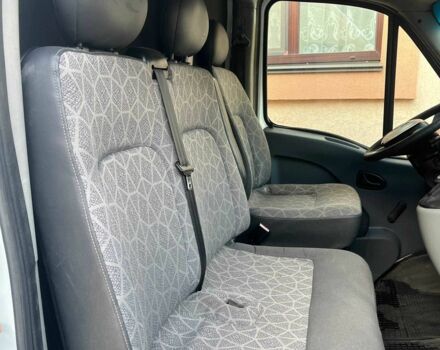 Белый Рено Мастер, объемом двигателя 2.5 л и пробегом 600 тыс. км за 9200 $, фото 11 на Automoto.ua