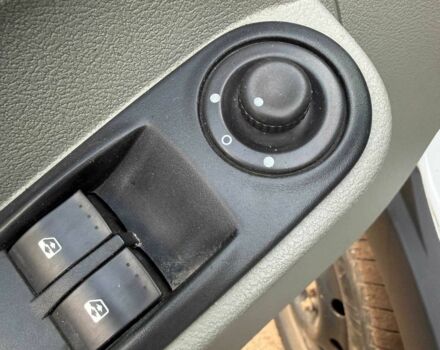 Белый Рено Мастер, объемом двигателя 2.5 л и пробегом 327 тыс. км за 6500 $, фото 12 на Automoto.ua