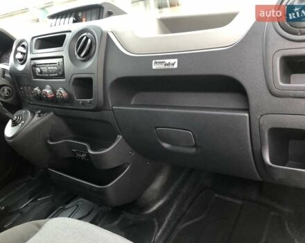 Белый Рено Мастер, объемом двигателя 2.3 л и пробегом 280 тыс. км за 16000 $, фото 51 на Automoto.ua