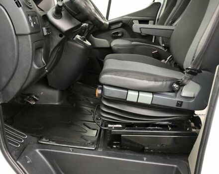 Белый Рено Мастер, объемом двигателя 2.3 л и пробегом 280 тыс. км за 16000 $, фото 33 на Automoto.ua