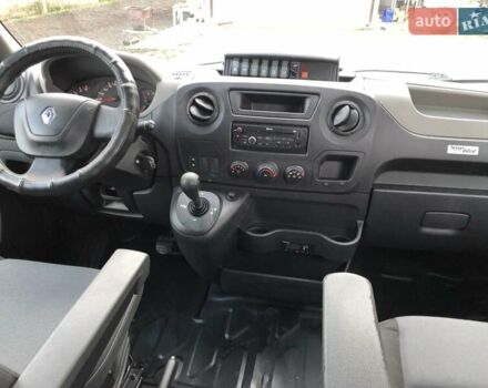 Белый Рено Мастер, объемом двигателя 2.3 л и пробегом 280 тыс. км за 16000 $, фото 52 на Automoto.ua