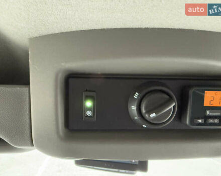 Белый Рено Мастер, объемом двигателя 2.3 л и пробегом 350 тыс. км за 15999 $, фото 35 на Automoto.ua