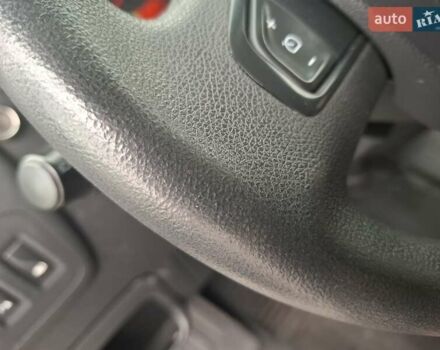 Белый Рено Мастер, объемом двигателя 2.3 л и пробегом 211 тыс. км за 19250 $, фото 17 на Automoto.ua