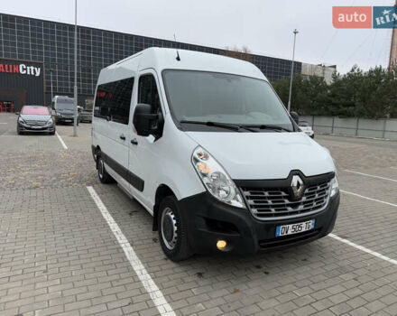 Белый Рено Мастер, объемом двигателя 2.3 л и пробегом 350 тыс. км за 15999 $, фото 3 на Automoto.ua