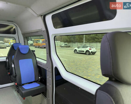 Белый Рено Мастер, объемом двигателя 2.3 л и пробегом 350 тыс. км за 15999 $, фото 41 на Automoto.ua