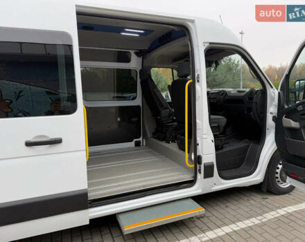 Белый Рено Мастер, объемом двигателя 2.3 л и пробегом 350 тыс. км за 15999 $, фото 48 на Automoto.ua