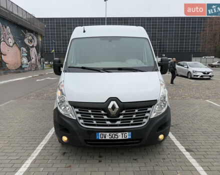 Белый Рено Мастер, объемом двигателя 2.3 л и пробегом 350 тыс. км за 15999 $, фото 1 на Automoto.ua