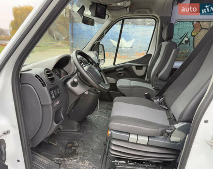 Белый Рено Мастер, объемом двигателя 2.3 л и пробегом 350 тыс. км за 15999 $, фото 44 на Automoto.ua