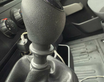 Белый Рено Мастер, объемом двигателя 2.3 л и пробегом 350 тыс. км за 15999 $, фото 34 на Automoto.ua