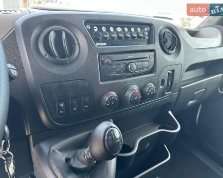 Білий Рено Мастєр, об'ємом двигуна 2.3 л та пробігом 225 тис. км за 18700 $, фото 15 на Automoto.ua