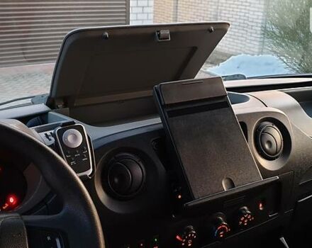 Белый Рено Мастер, объемом двигателя 2.3 л и пробегом 171 тыс. км за 19800 $, фото 26 на Automoto.ua