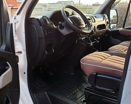 Белый Рено Мастер, объемом двигателя 2.3 л и пробегом 171 тыс. км за 19800 $, фото 6 на Automoto.ua