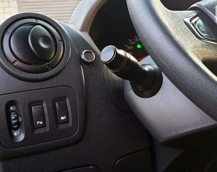 Белый Рено Мастер, объемом двигателя 2.3 л и пробегом 171 тыс. км за 19800 $, фото 12 на Automoto.ua