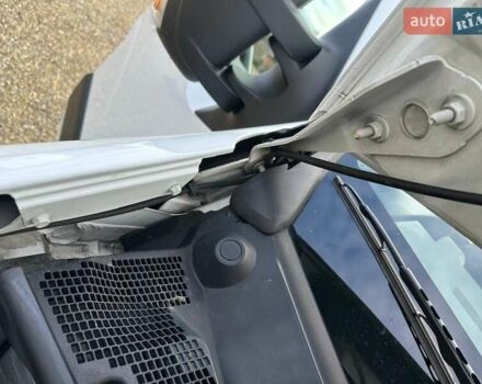 Білий Рено Мастєр, об'ємом двигуна 2.3 л та пробігом 225 тис. км за 18700 $, фото 39 на Automoto.ua