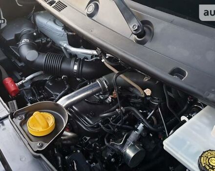 Белый Рено Мастер, объемом двигателя 2.3 л и пробегом 171 тыс. км за 19800 $, фото 63 на Automoto.ua