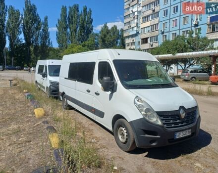 Белый Рено Мастер, объемом двигателя 2.3 л и пробегом 695 тыс. км за 13000 $, фото 1 на Automoto.ua
