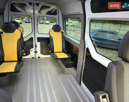 Белый Рено Мастер, объемом двигателя 2.3 л и пробегом 300 тыс. км за 16300 $, фото 52 на Automoto.ua