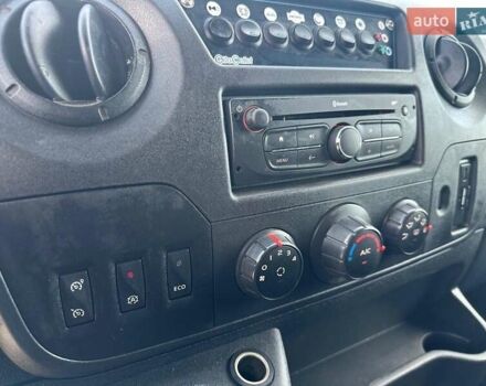 Білий Рено Мастєр, об'ємом двигуна 2.3 л та пробігом 225 тис. км за 18700 $, фото 16 на Automoto.ua