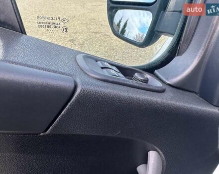 Білий Рено Мастєр, об'ємом двигуна 2.3 л та пробігом 225 тис. км за 18700 $, фото 20 на Automoto.ua