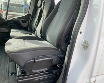 Белый Рено Мастер, объемом двигателя 2.3 л и пробегом 215 тыс. км за 16700 $, фото 8 на Automoto.ua