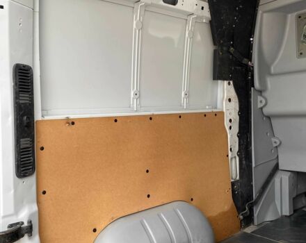 Белый Рено Мастер, объемом двигателя 2.3 л и пробегом 215 тыс. км за 16700 $, фото 6 на Automoto.ua