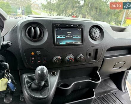 Білий Рено Мастєр, об'ємом двигуна 2.3 л та пробігом 340 тис. км за 16500 $, фото 44 на Automoto.ua