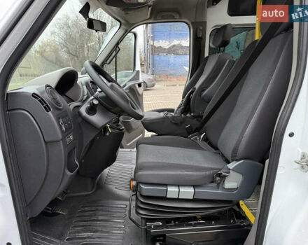 Білий Рено Мастєр, об'ємом двигуна 2.3 л та пробігом 340 тис. км за 16500 $, фото 53 на Automoto.ua