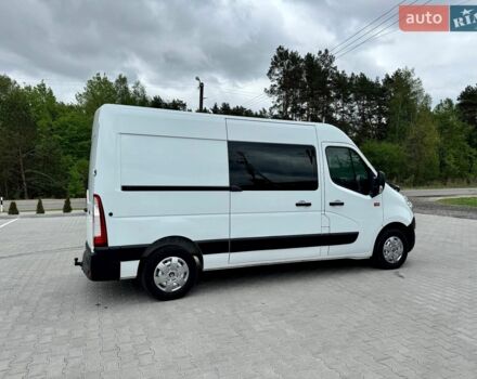 Белый Рено Мастер, объемом двигателя 2.3 л и пробегом 259 тыс. км за 17700 $, фото 8 на Automoto.ua