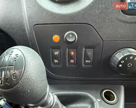 Білий Рено Мастєр, об'ємом двигуна 2.3 л та пробігом 340 тис. км за 16500 $, фото 48 на Automoto.ua