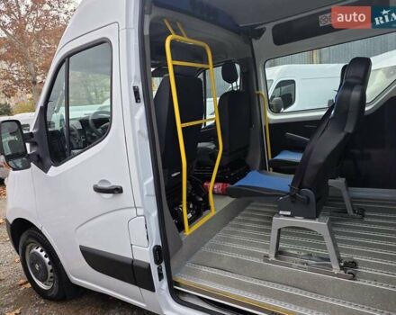 Белый Рено Мастер, объемом двигателя 2.3 л и пробегом 188 тыс. км за 19700 $, фото 58 на Automoto.ua