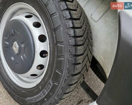 Білий Рено Мастєр, об'ємом двигуна 2.3 л та пробігом 181 тис. км за 20700 $, фото 15 на Automoto.ua