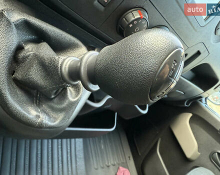 Білий Рено Мастєр, об'ємом двигуна 2.3 л та пробігом 265 тис. км за 17300 $, фото 34 на Automoto.ua