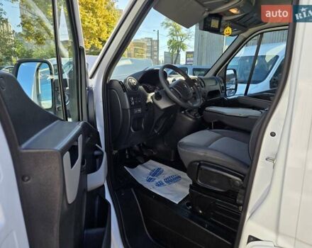 Белый Рено Мастер, объемом двигателя 2.3 л и пробегом 188 тыс. км за 18600 $, фото 44 на Automoto.ua