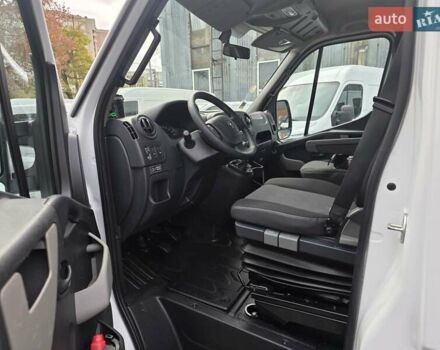 Белый Рено Мастер, объемом двигателя 2.3 л и пробегом 188 тыс. км за 19700 $, фото 33 на Automoto.ua