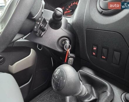 Білий Рено Мастєр, об'ємом двигуна 2.3 л та пробігом 181 тис. км за 20700 $, фото 38 на Automoto.ua