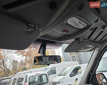 Белый Рено Мастер, объемом двигателя 2.3 л и пробегом 188 тыс. км за 19700 $, фото 42 на Automoto.ua