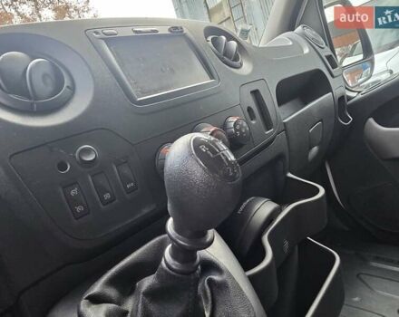 Белый Рено Мастер, объемом двигателя 2.3 л и пробегом 188 тыс. км за 19700 $, фото 44 на Automoto.ua