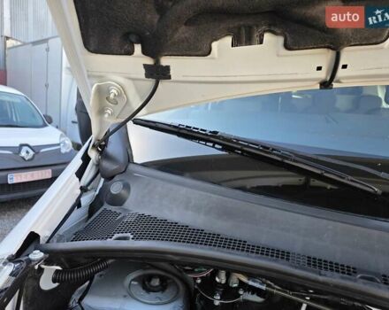 Белый Рено Мастер, объемом двигателя 2.3 л и пробегом 188 тыс. км за 18600 $, фото 24 на Automoto.ua