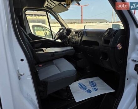 Белый Рено Мастер, объемом двигателя 2.3 л и пробегом 188 тыс. км за 18600 $, фото 49 на Automoto.ua