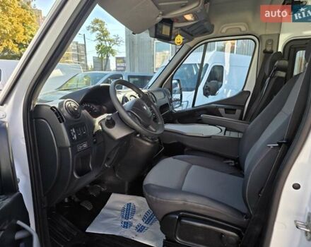 Белый Рено Мастер, объемом двигателя 2.3 л и пробегом 188 тыс. км за 18600 $, фото 46 на Automoto.ua