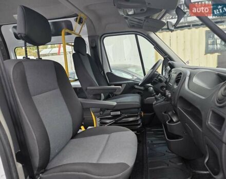 Белый Рено Мастер, объемом двигателя 2.3 л и пробегом 188 тыс. км за 19700 $, фото 55 на Automoto.ua