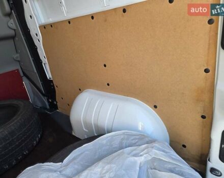 Белый Рено Мастер, объемом двигателя 2.3 л и пробегом 188 тыс. км за 18600 $, фото 20 на Automoto.ua