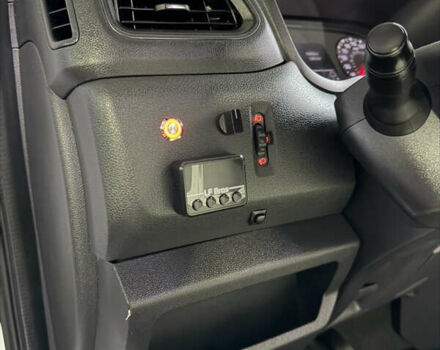 Белый Рено Мастер, объемом двигателя 2.3 л и пробегом 198 тыс. км за 29900 $, фото 13 на Automoto.ua