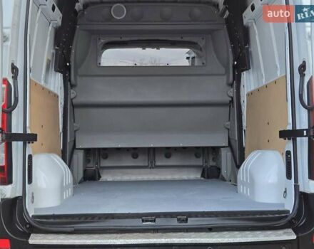 Белый Рено Мастер, объемом двигателя 2.3 л и пробегом 201 тыс. км за 18900 $, фото 7 на Automoto.ua