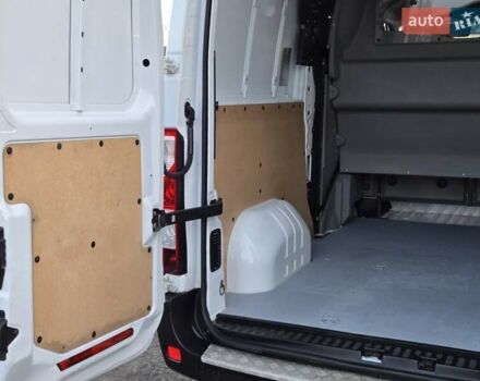Белый Рено Мастер, объемом двигателя 2.3 л и пробегом 201 тыс. км за 18900 $, фото 8 на Automoto.ua