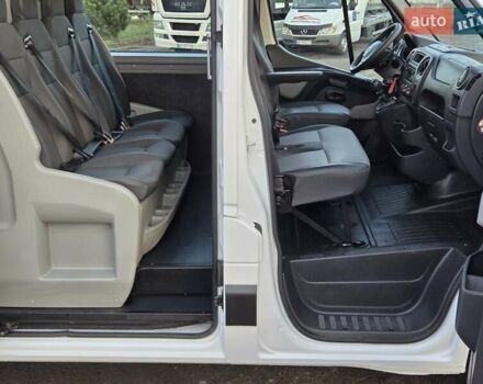 Белый Рено Мастер, объемом двигателя 2.3 л и пробегом 201 тыс. км за 18900 $, фото 19 на Automoto.ua