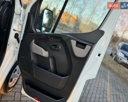 Білий Рено Мастєр, об'ємом двигуна 2.3 л та пробігом 394 тис. км за 14750 $, фото 65 на Automoto.ua