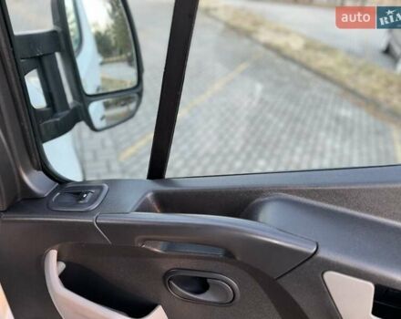 Білий Рено Мастєр, об'ємом двигуна 2.3 л та пробігом 394 тис. км за 14750 $, фото 64 на Automoto.ua