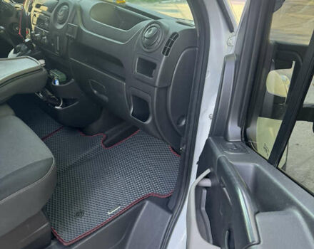 Білий Рено Мастєр, об'ємом двигуна 2.3 л та пробігом 420 тис. км за 18300 $, фото 6 на Automoto.ua